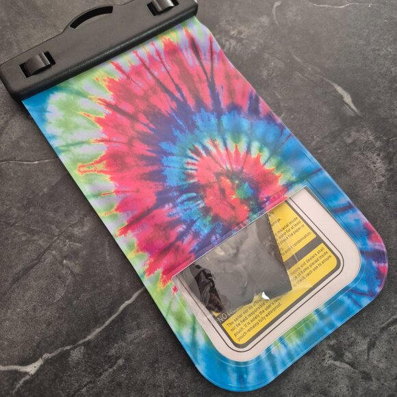 Hurley Waterproof Phone Pouch – Tie Dye – Fits Most Smartphones – New Without Ta - Picture 2 of 3